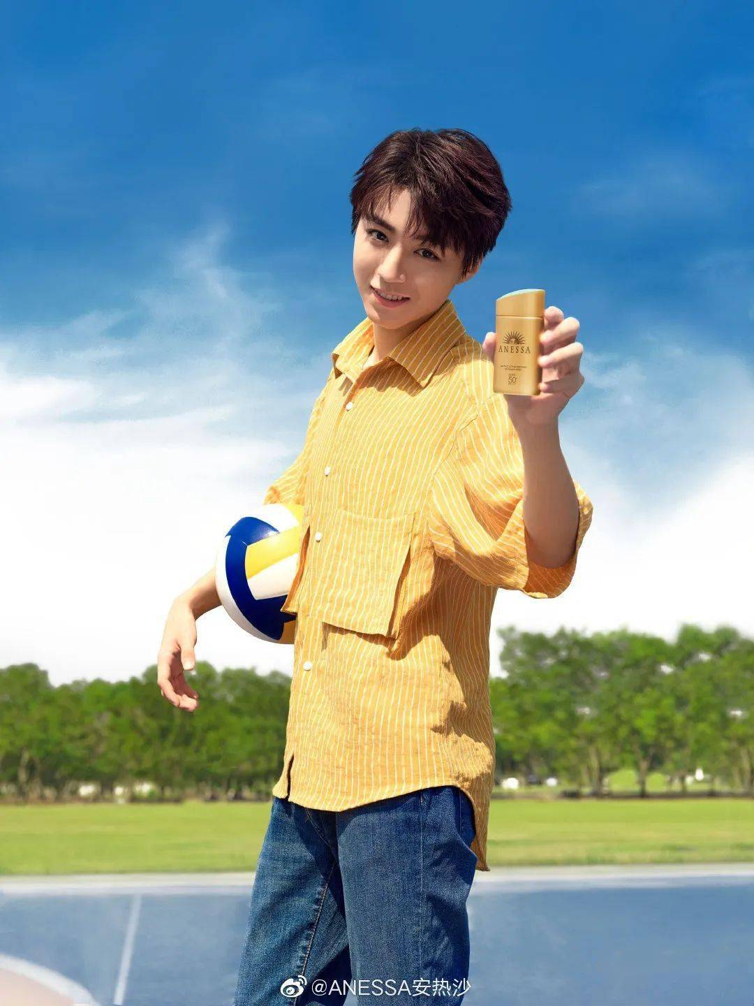 王源|王源的手臂晒成了棕色,防晒霜的量你得用这么多!