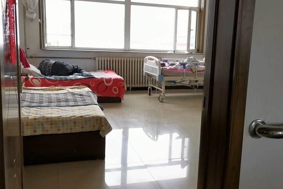 老人民营养老院杀人事件:坏脾气老头与稀缺护工