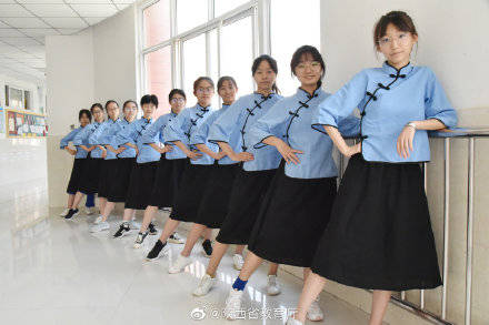 夏之|又是一年毕业季一组暖心纪念册勾起青春回忆