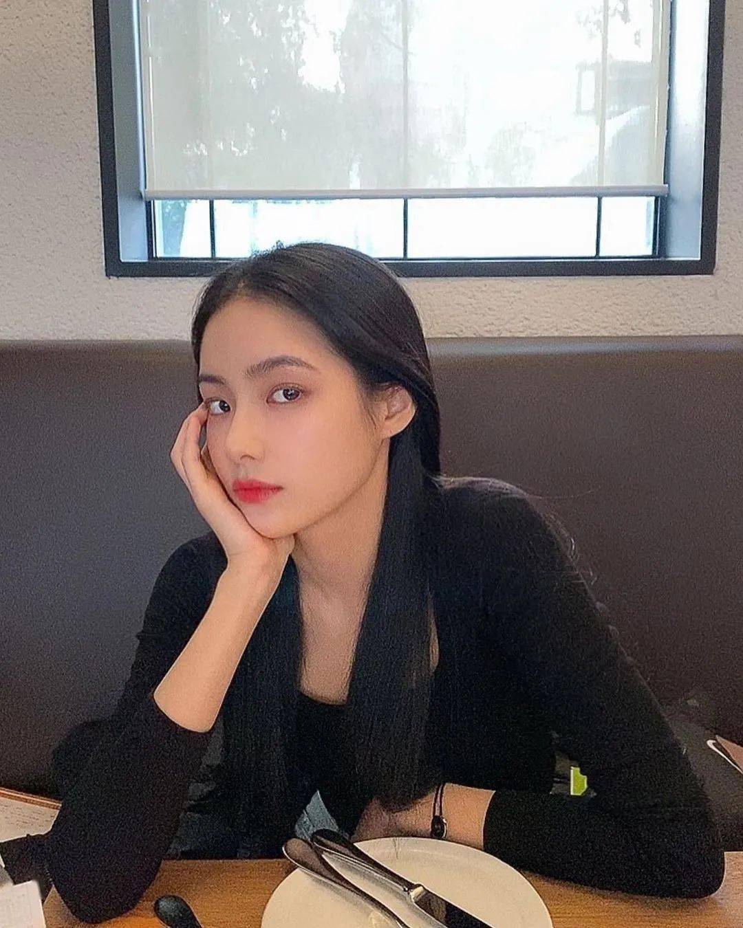 长相|长相不讨喜的女生，都有什么特点？