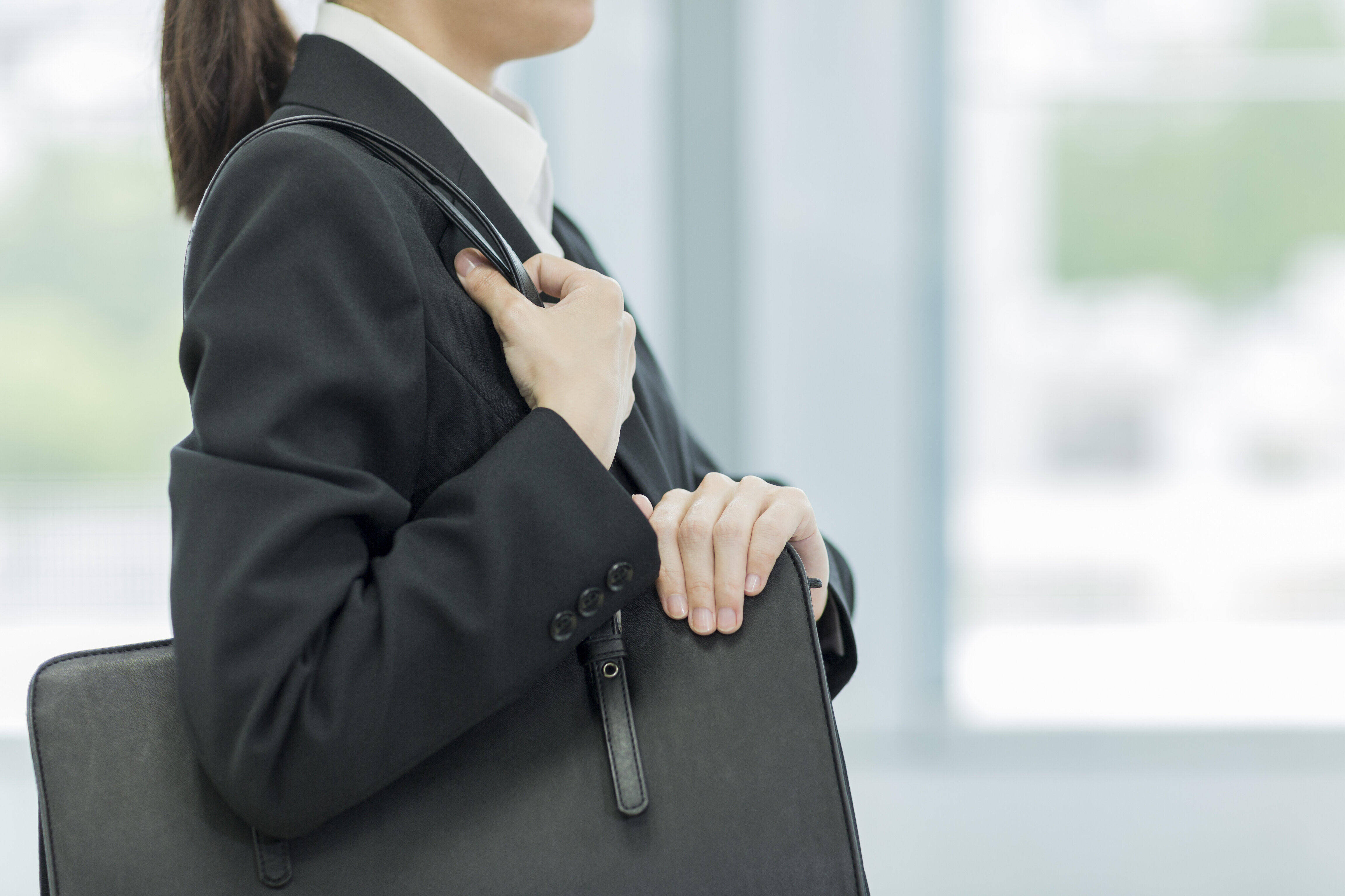 远程|东大学生的创业公司，实现了远程操纵挖掘机