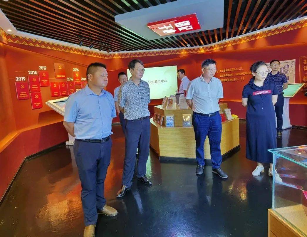 省纪委监委党风政风监督室副厅长级主任余民一行到我县调研