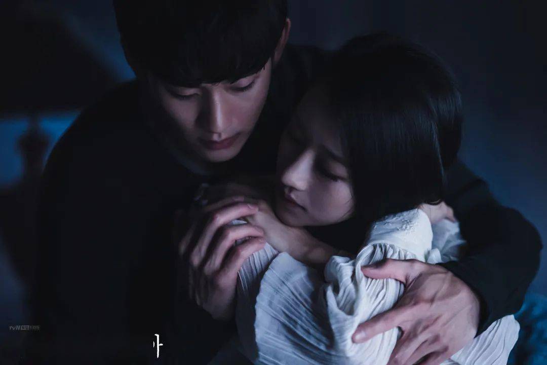 剧中|虽然是神经病，但够时髦就没关系！