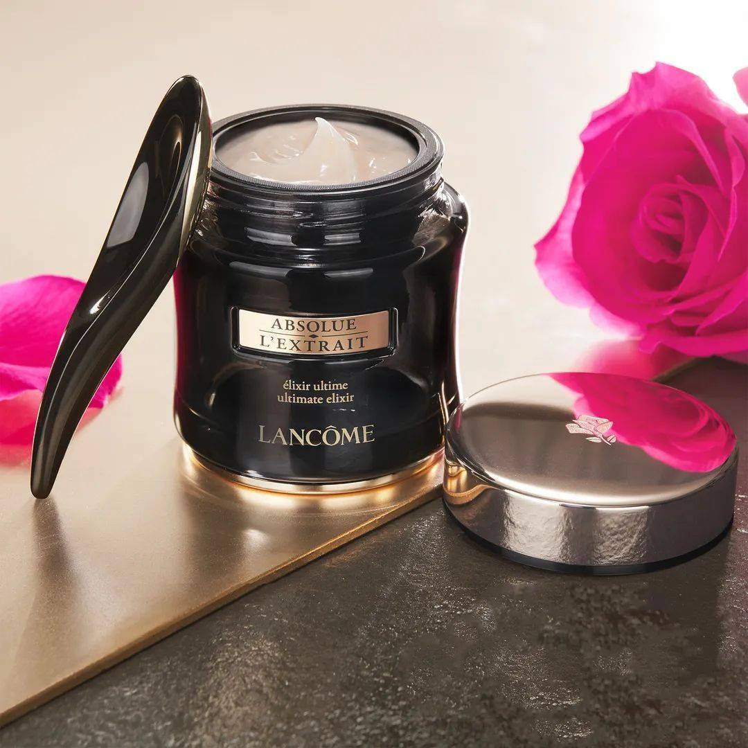 皮肤|自从看了关晓彤的新剧，一到晚上十点半我就关灯睡觉了！