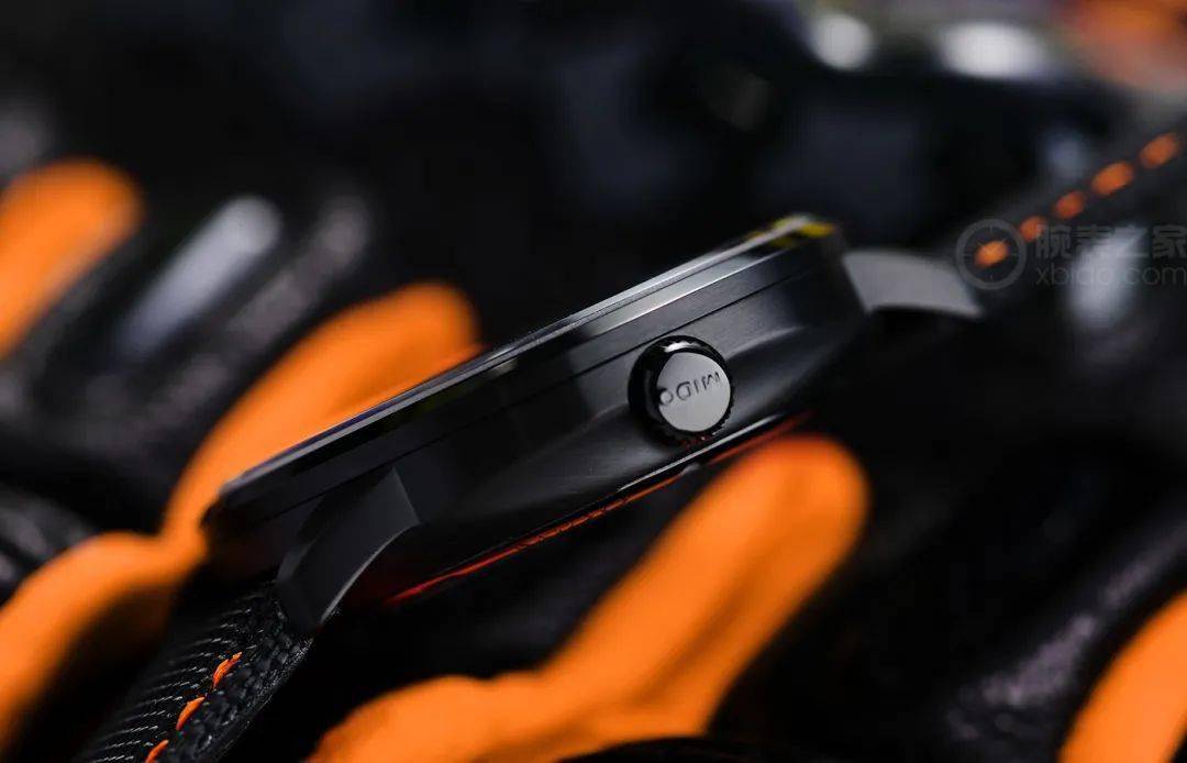 指挥官|7000多就可以买到“半透视”腕表?