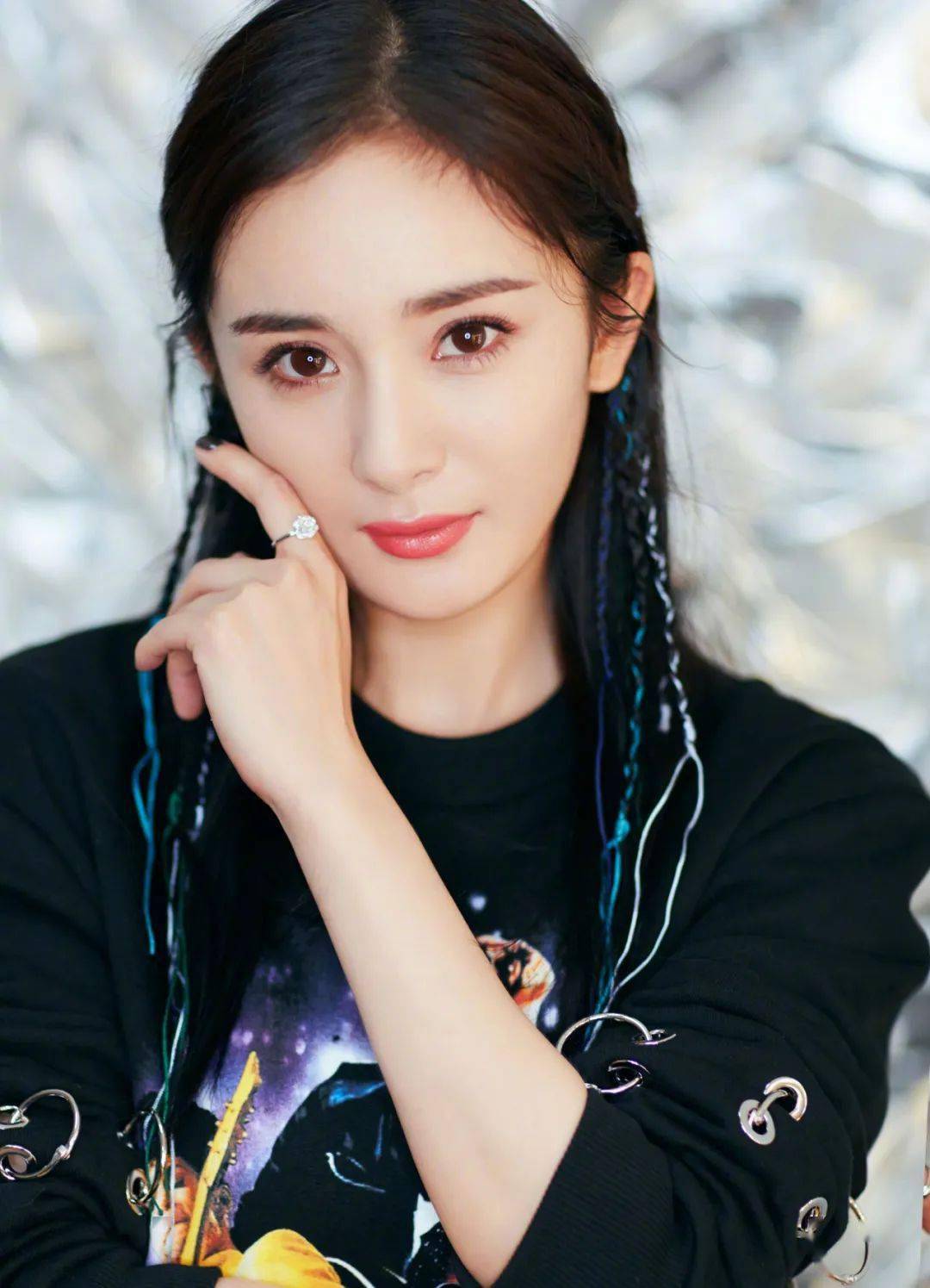 头发|又美又降温，幂姐的编发有点东西…