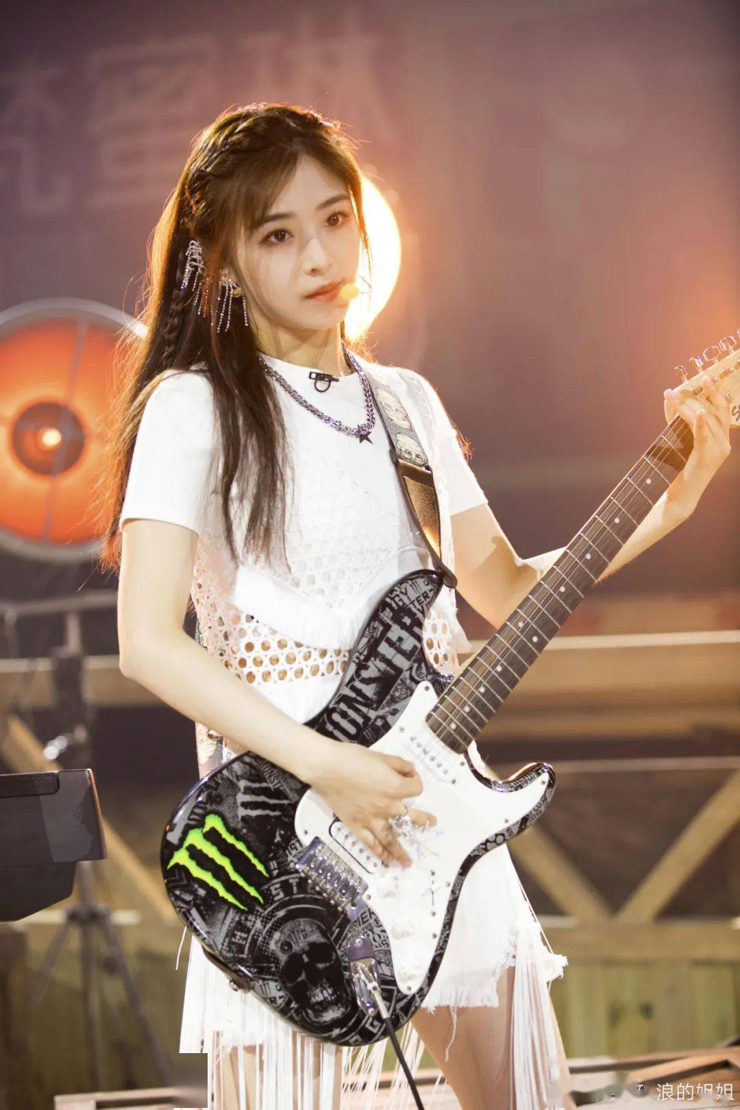 头发|又美又降温，幂姐的编发有点东西…