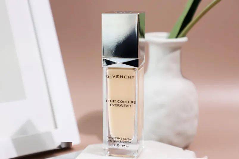 测评|10款热门粉底液测评!Dior居然输给了100+的开价品牌?