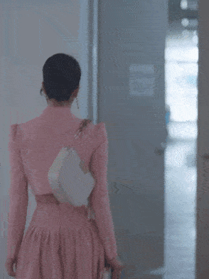 金秀贤|让绿茶闻风丧胆的美艳魔女，凭啥这么嚣张？