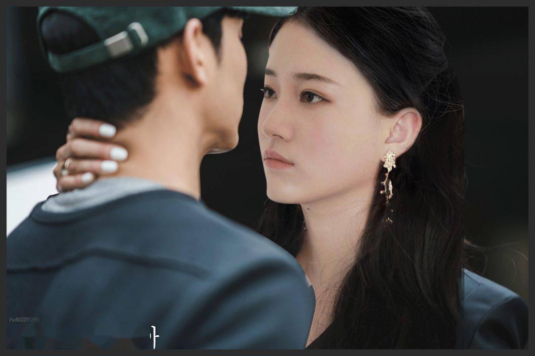 金秀贤|让绿茶闻风丧胆的美艳魔女，凭啥这么嚣张？