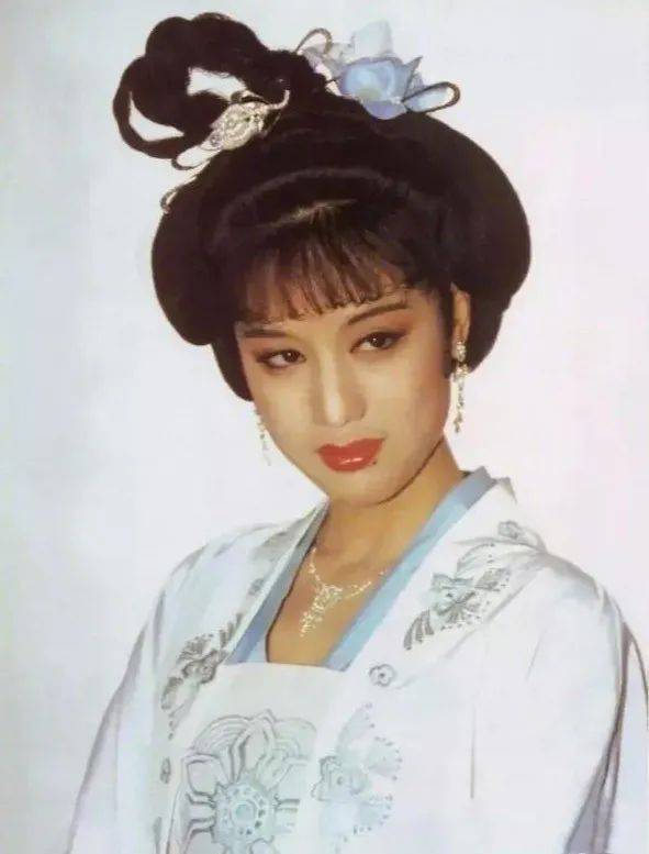 容妃|惜别！《康熙王朝》中的“容妃”去世了