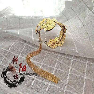 耳环|人狠话不多，厚积薄发的她们到底靠什么赢？深扒了舞台造型后大家都沉默了...