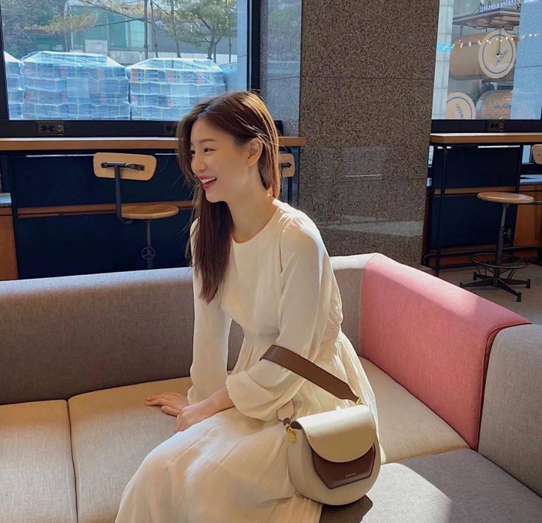 包包|平价好看不吃土!百元get攒足夏日仪式感的时髦包包!