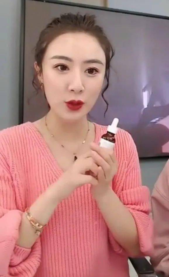 黑色素|薇娅直播间1分钟卖出10000瓶的美白精华，真的好用吗？