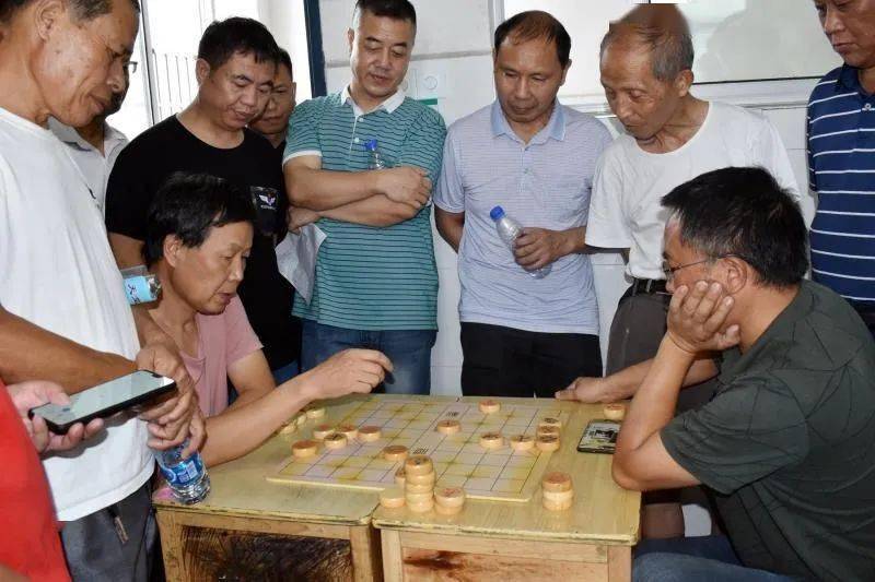 宜丰县老年体协"供电杯"中国象棋比赛在新昌三小举行_韩仁芳