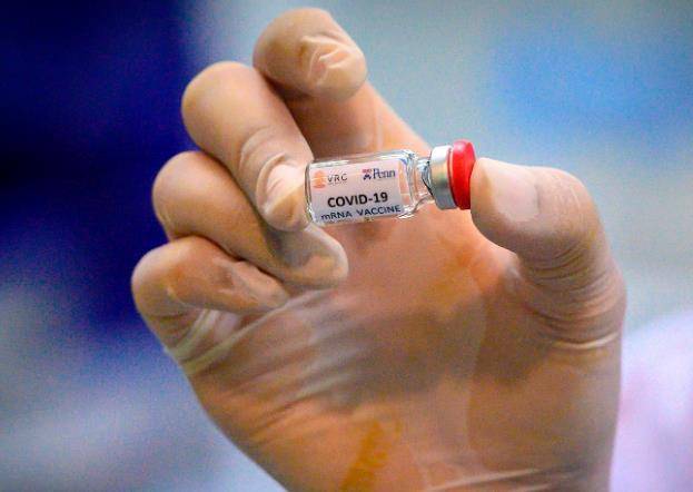 政府|美前高官：半数美国人不信政府 新冠疫苗上市也不敢打