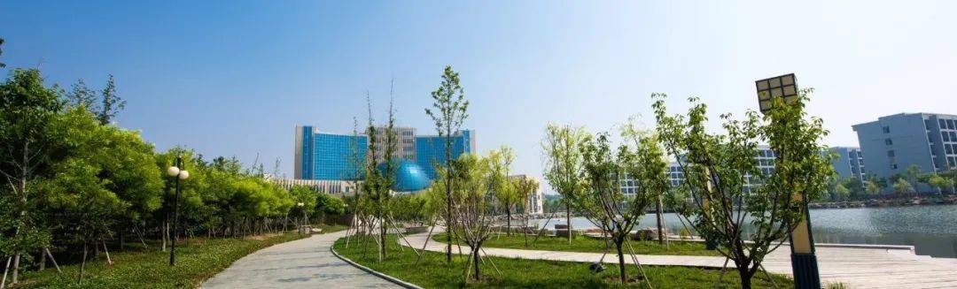 青岛|招生季 | 青岛科技大学“拍了拍”你招生简章了解一下