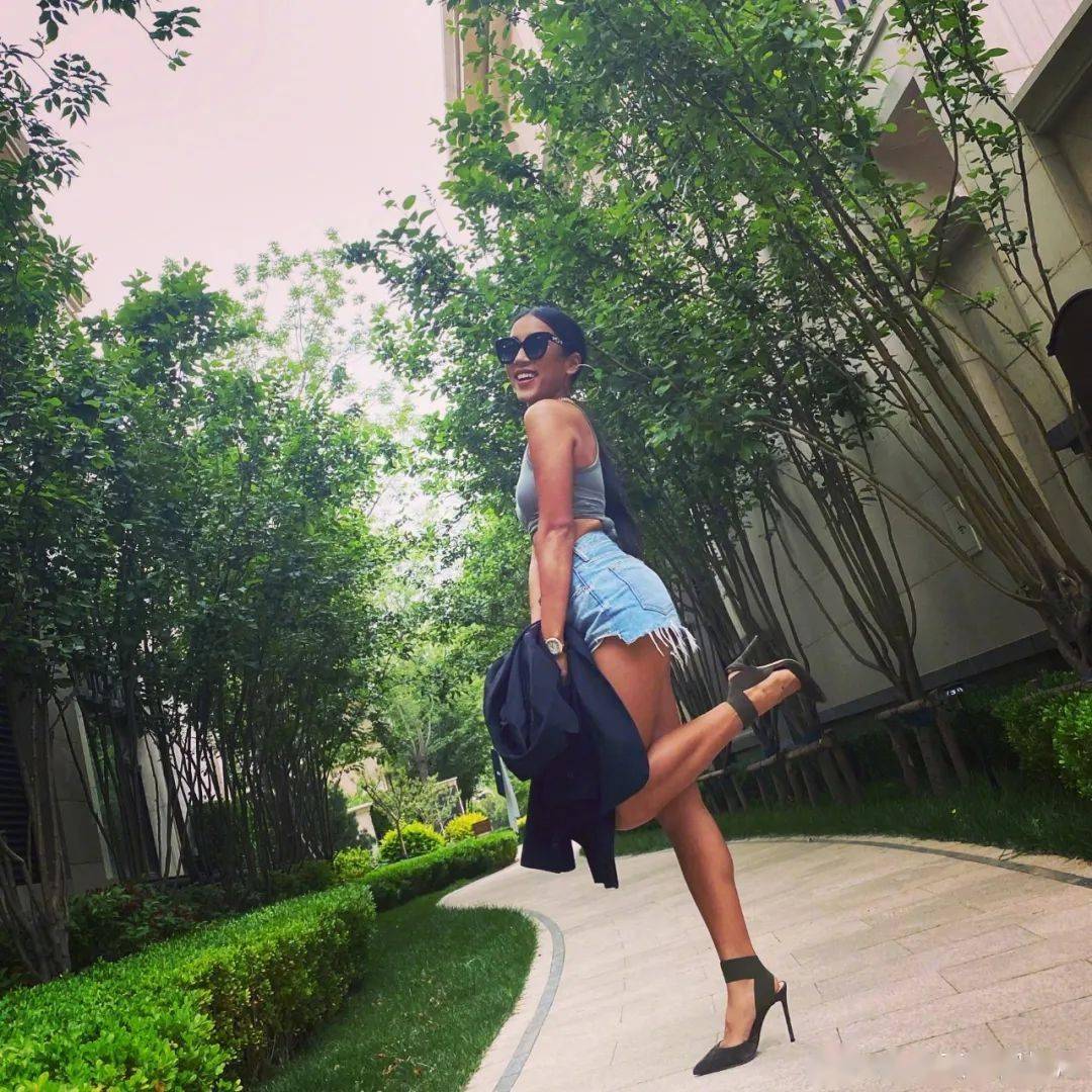 肤色|她们皮肤不白 也照样很美