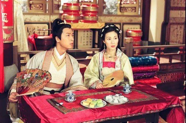 北大|49岁香港知名男艺人北大毕业！网友纷纷点赞