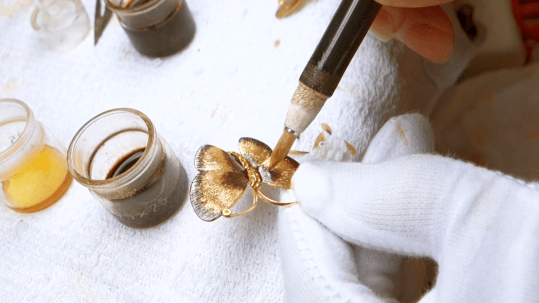 珠宝|看着这些高级珠宝上的蝴蝶，我就知道我的少女心还在！