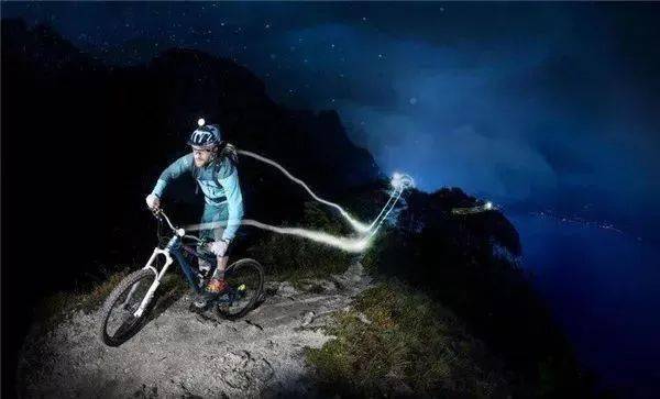 好处|夜骑好吗？来看看夜骑的8大好处！