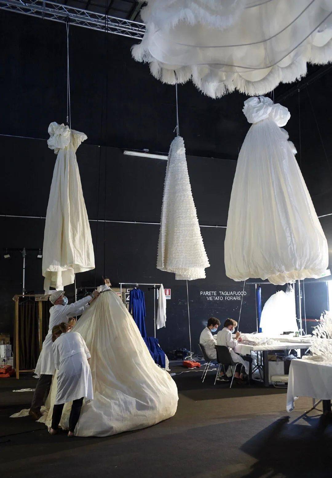 时装|如梦如幻的歌剧魅影,即使不闭上双眼也能看见梦,这一季Valentino高定系列美哭了!