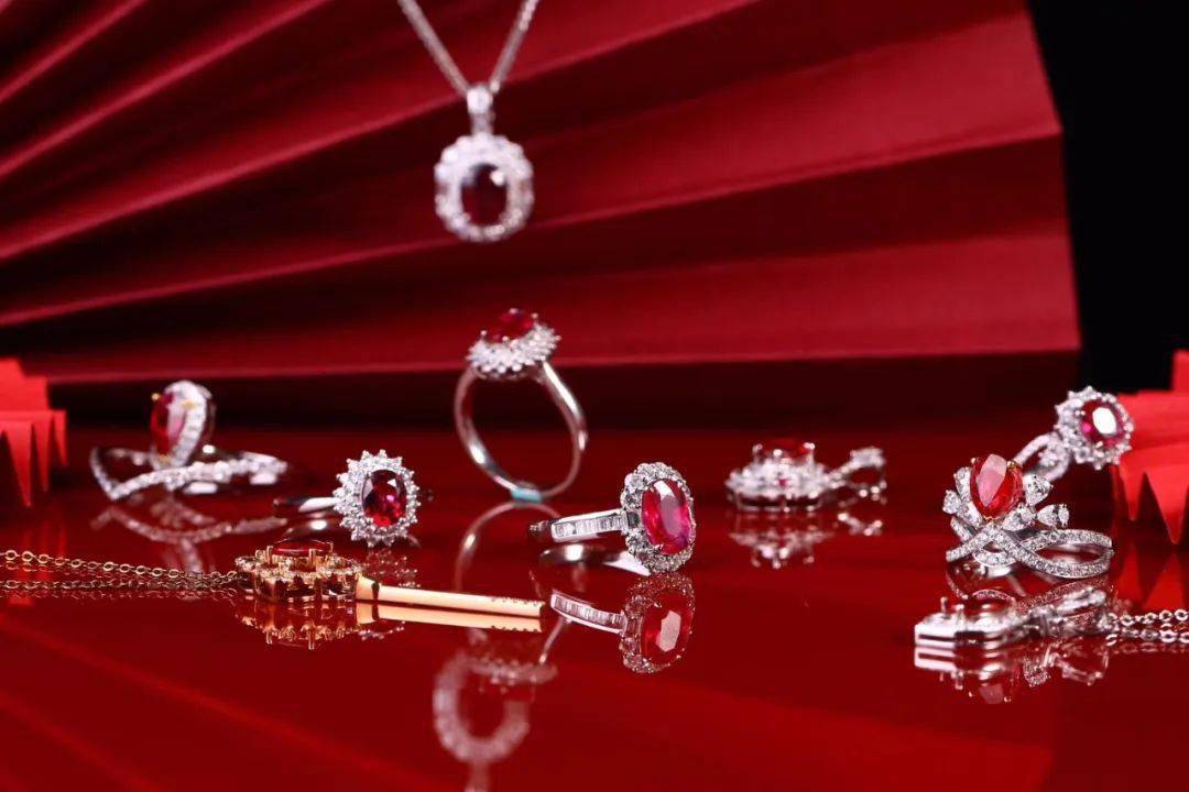 黄金|这些珠宝女人能戴到60岁!能升值,能传世,比黄金高级多了!