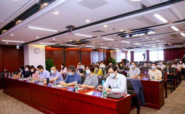 数智|专家共讨数智时代教师专业发展