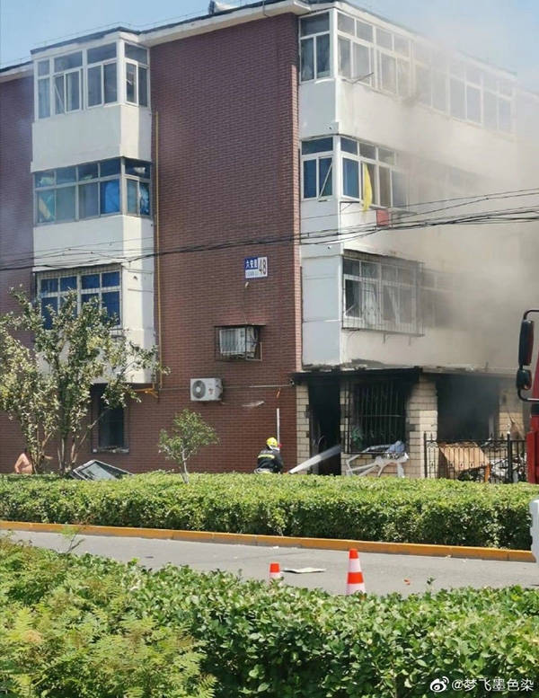 天津一居民楼煤气爆炸1死17伤 居民 事发地为老旧小区 滨海新区