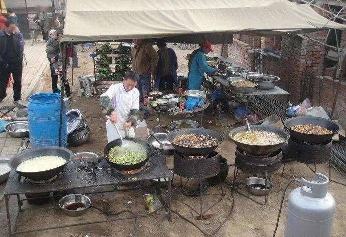 集体性农村聚餐均要备案