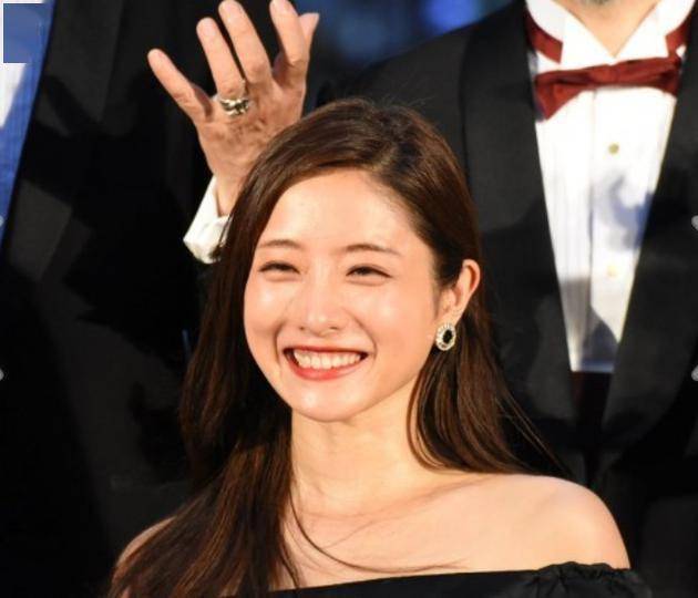 网友|日媒评选最想网上约会的女明星 新垣结衣第一名