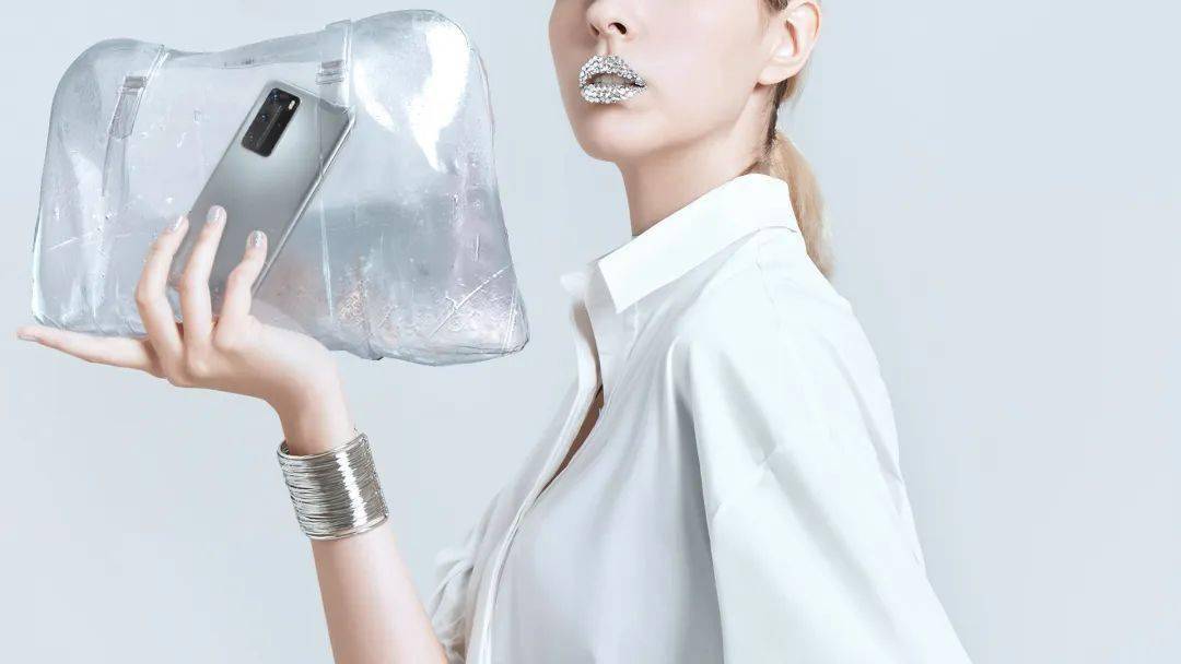 女孩|中了酷女孩的毒，不穿金但必须戴银！