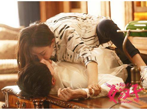 张翰|原创赵丽颖和李易峰等都演过感情戏，却将激吻给了张翰