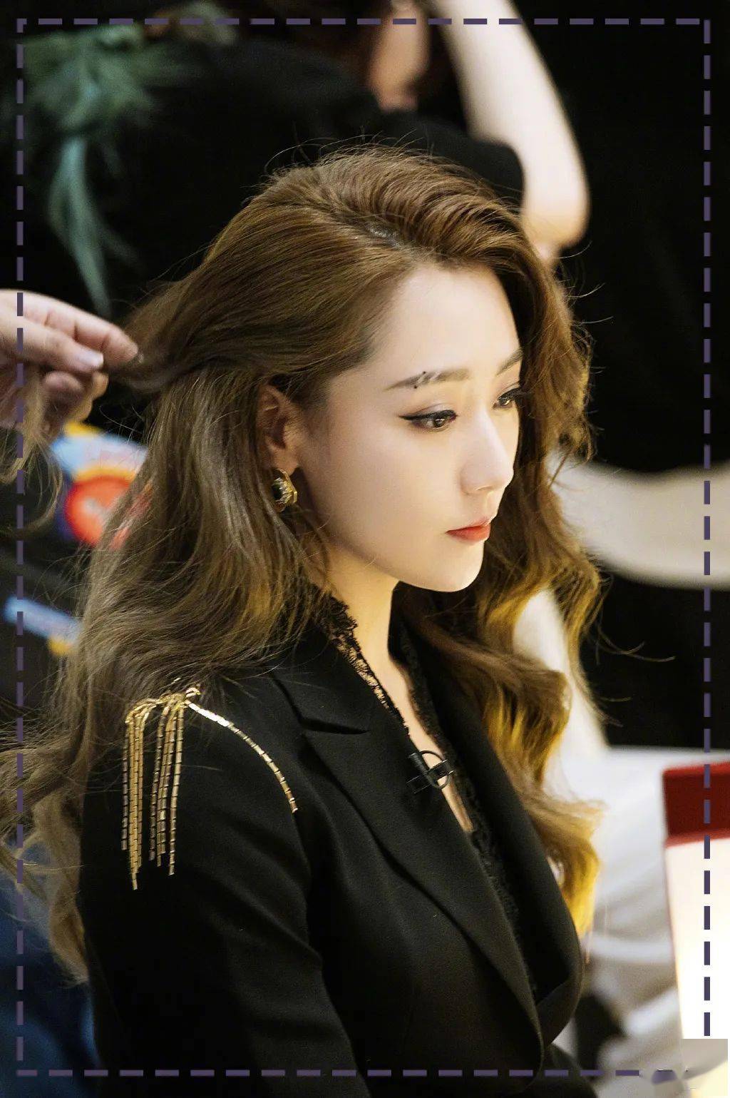 中庭|金莎，你凭什么这么年轻？