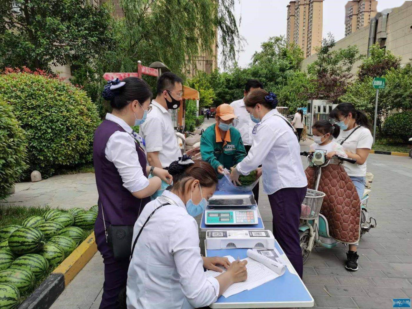 荣万家便民服务升级"好物业"带来"好生活