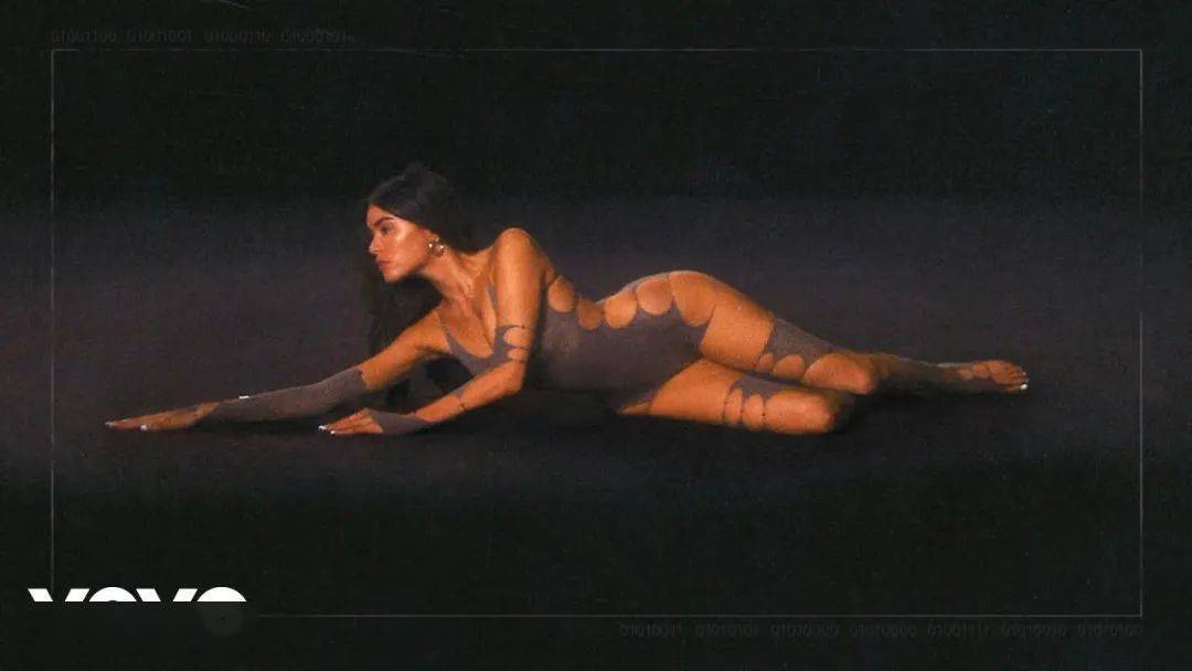 崩溃|欧阳娜娜被频繁网暴，不堪重负在节目崩溃大哭！才20岁的她到底做错了什么？