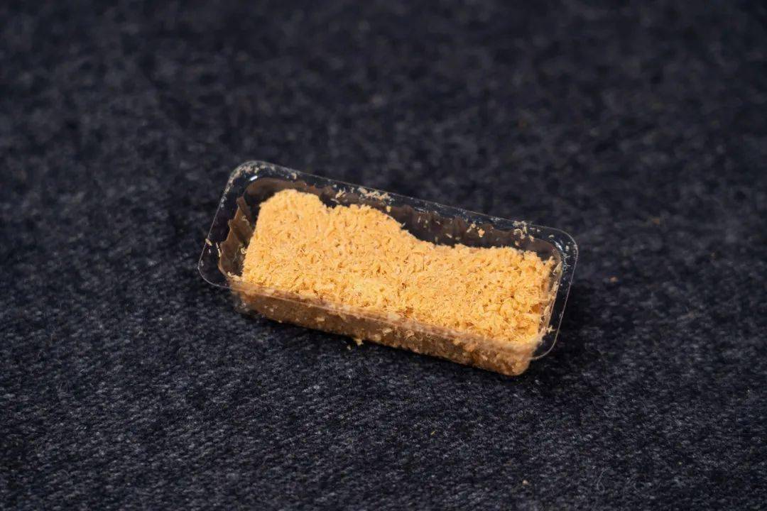 最让人|上班摸鱼一族必看：这可能是我们吃过、最让人上瘾的一款小零食了！