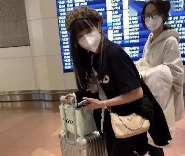 向俞星|“方一凡”跟杨超越的室友恋爱了？