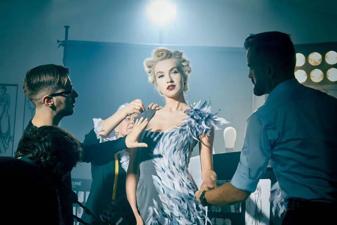 时装周|负重而行的巴黎高定时装周,怎么做才能逆天改命?