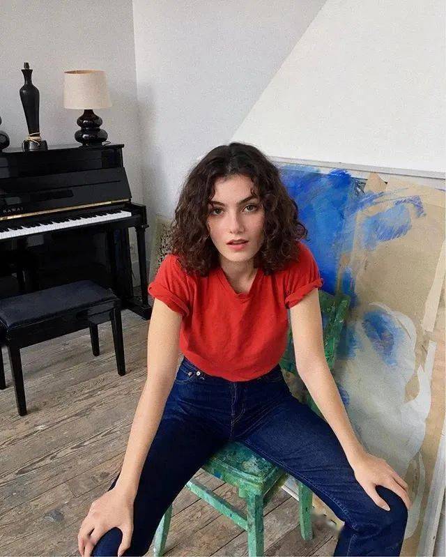 Louise|浓 颜 系 美 人，绝！