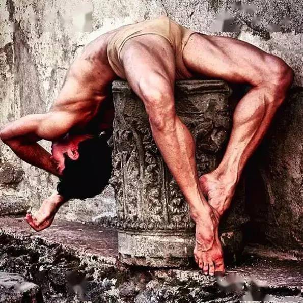 罗伯托·波雷|这个舞台上的王子,绝对秒杀一切小鲜肉!