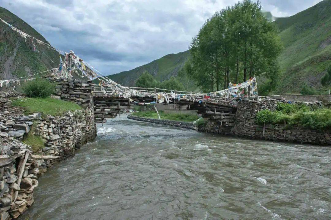 妈妈羊皮袄简谱_妈妈的羊皮袄vcd图片