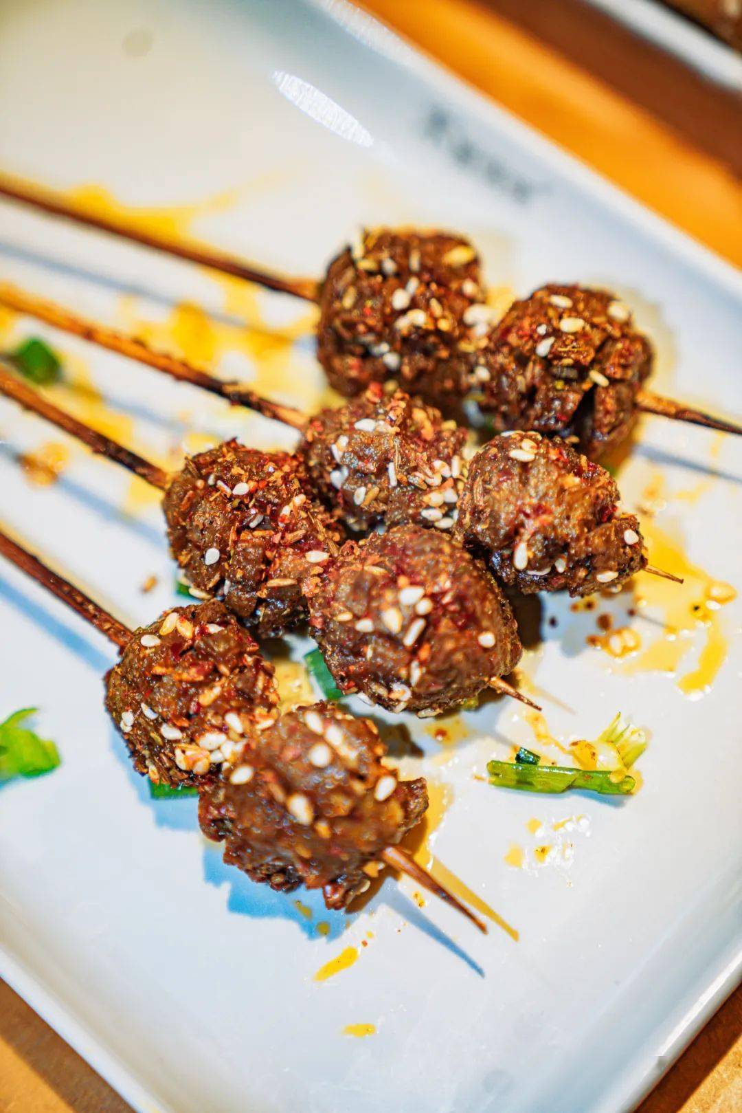 武汉|烧烤工坊、全球精酿超市、鲜酿工厂一次all in!木屋烧烤华中旗舰店空降武汉