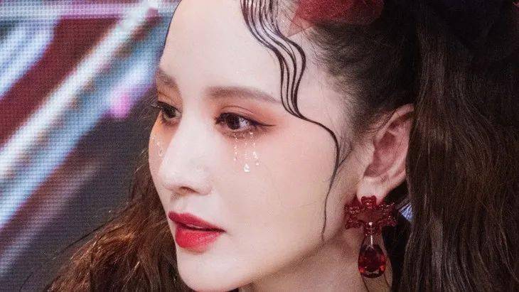 美人计|美人计 | 金晨的发量VS我的发量，一起扎心