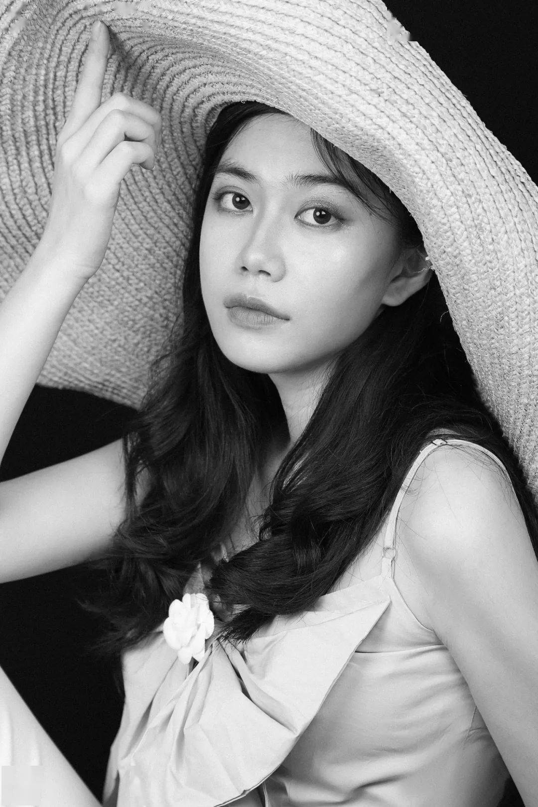 女生|会穿衣服和不会穿衣服的女生，差距也太大了！