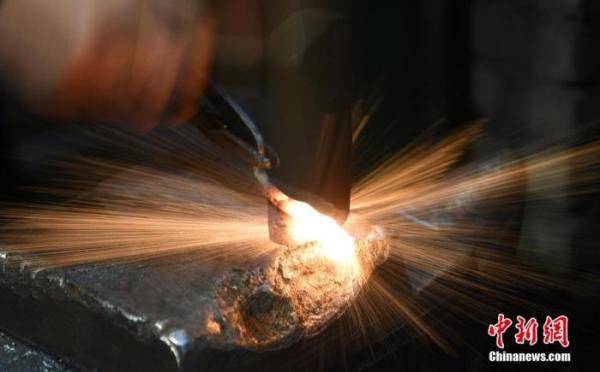 剪刀|400岁的剪刀、300岁的扒鸡……一批老字号要A股上市了