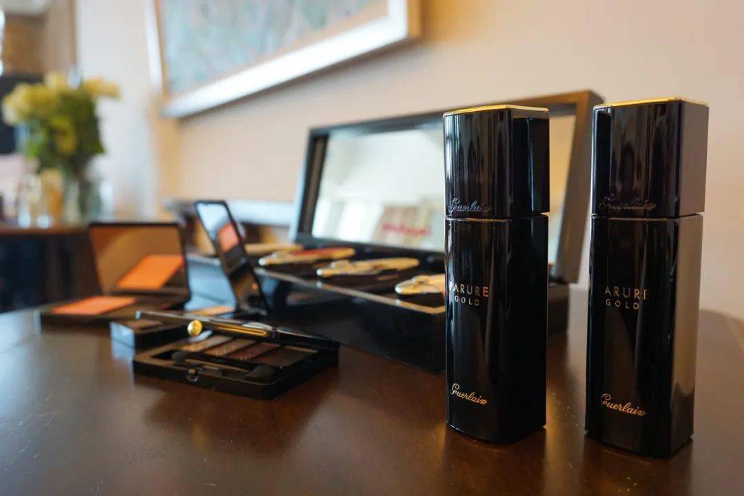 魔都|装妆样子 | 启动冷艳模式，「魔都A姐」横空出世！