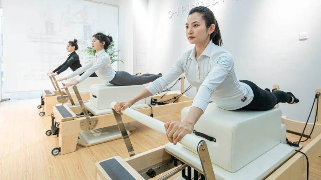 普拉提|“乘风破浪的姐姐们”疯狂痴迷？福州这家“大长腿训练场”我pick了！