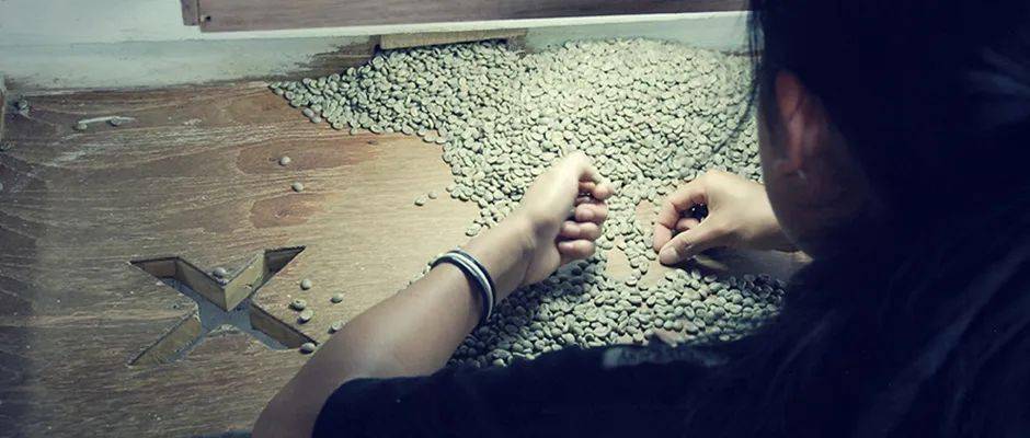 皮肤|想知道如何让肌肤常驻18岁吗？想知道明星三四十岁依然拥有靓丽肌肤吗？点进来我告诉你