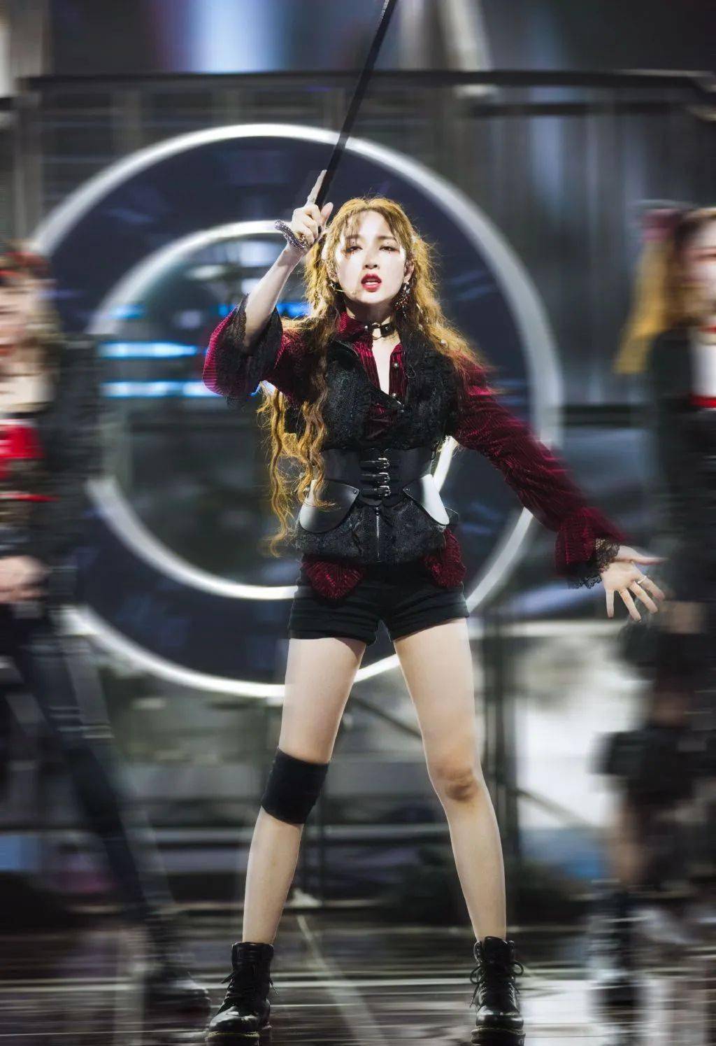 姐姐|Tony上线，姐姐团邀请你加入他们的造型群聊！